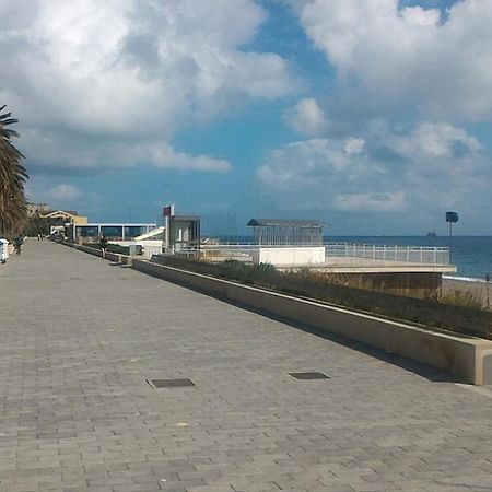 Ca' Mariuccia. Appartamento A Un Passo Dal Mare ซาโวนา ภายนอก รูปภาพ